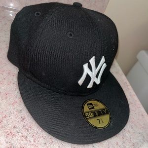 New York Yankees New Era Fitted Hat 7 5/8